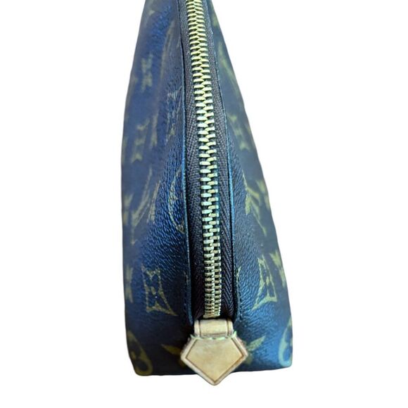 Louis Vuitton Cosmetic Pouch Brown Canvas Monogram - Picture 5 of 8